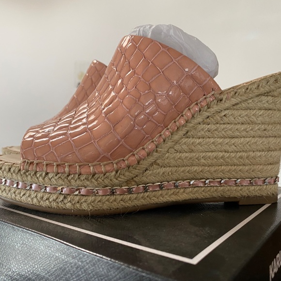 KARL LAGERGELD GORGEOUS  PINK CROCK WEDGES - Picture 2 of 6